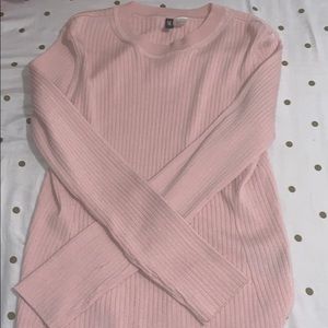 H&M long sleeve pink shirt.